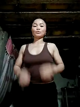 Tieuvy122 online show from May 2026 11:23:02 PM