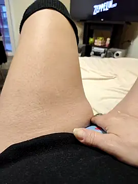 Snapshot of dayanesexxy chatting on April 2026 04:07:02 AM dayanesexxy online show from April 2026 04:07:02 AM