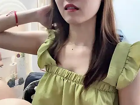 Snapshot of ___Nami___ chatting on April 2026 12:56:01 AM Nami online show from April 2026 12:56:01 AM