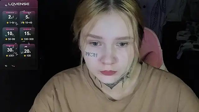 Liaa Lii online show from April 2026 08:20:02 PM