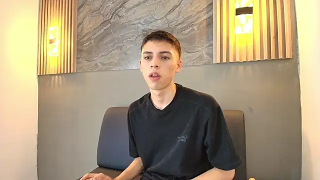 KENNY HANK online show from April 2026 03:43:01 AM