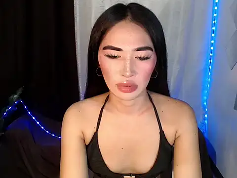 Snapshot of urasiankylie chatting on June 2026 05:54:01 PM urasiankylie online show from June 2026 05:54:01 PM