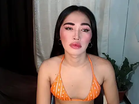 urasiankylie online show from May 2026 06:09:01 PM