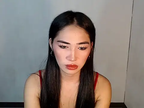 urasiankylie online show from May 2026 01:27:01 PM