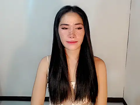 urasiankylie online show from April 2026 05:04:01 PM