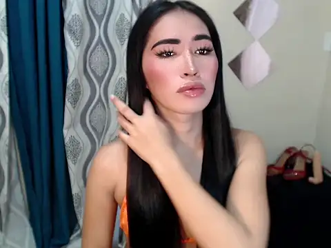 urasiankylie online show from May 2026 05:11:01 PM