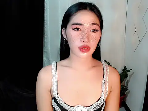 urasiankylie online show from May 2026 03:16:01 PM