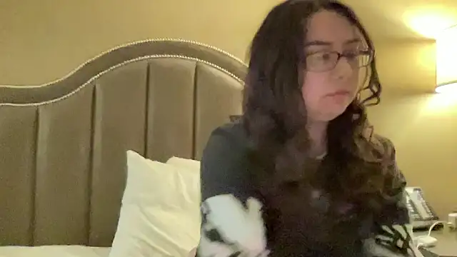 ariaxm00n online show from May 2026 10:18:01 PM