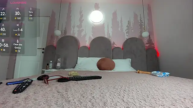 NolaDonovan online show from April 2026 06:23:01 PM