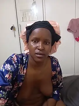 Snapshot of SexySlender_98 chatting on May 2026 10:26:01 PM SexySlender 98 online show from May 2026 10:26:01 PM