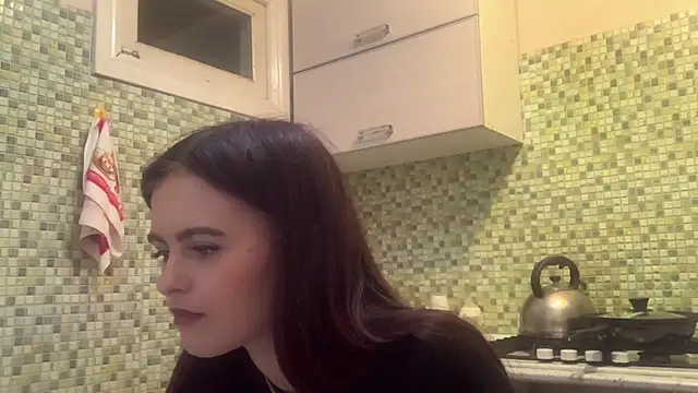 Snapshot of KikiAmino chatting on April 2026 05:08:02 PM KikiAmino online show from April 2026 05:08:02 PM