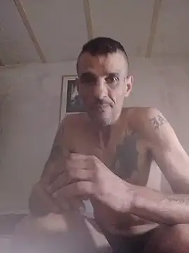 Guillelp online show from May 2026 04:44:01 PM