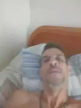 Guillelp online show from April 2026 03:32:01 PM