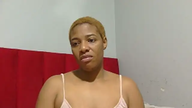 Snapshot of Pussycat89x chatting on April 2026 06:53:01 AM Pussycat89x online show from April 2026 06:53:01 AM