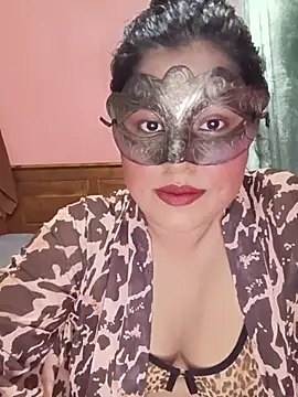 Maskedcurves online show from July 2026 03:09:01 PM