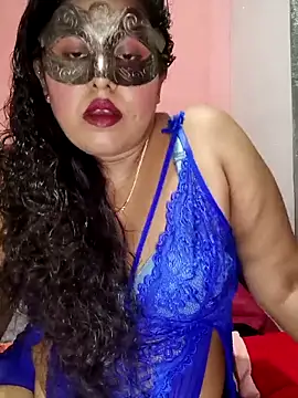 Snapshot of Maskedcurves chatting on April 2026 05:58:02 AM Maskedcurves online show from April 2026 05:58:02 AM