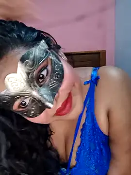 Maskedcurves online show from April 2026 03:04:01 PM