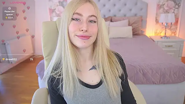 MelaniiePlay online show from April 2026 12:45:02 PM