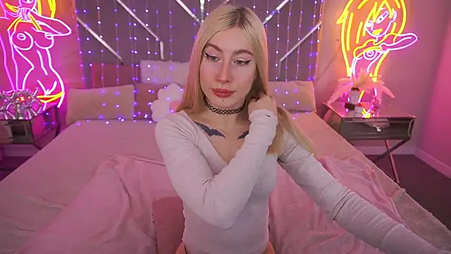 MelaniiePlay online show from June 2026 06:47:01 AM