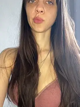 HotGirl1701 online show from June 2026 04:17:01 AM