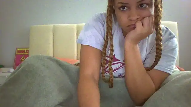 madzbailey online show from May 2026 07:20:02 PM