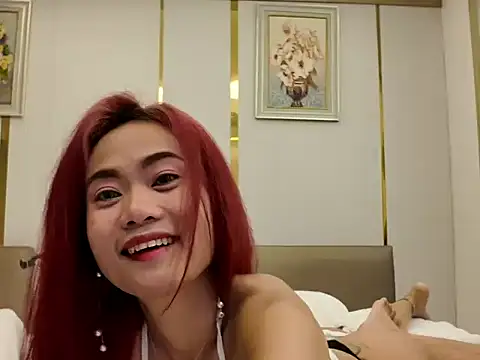 YeeeShow online show from June 2026 07:47:02 PM