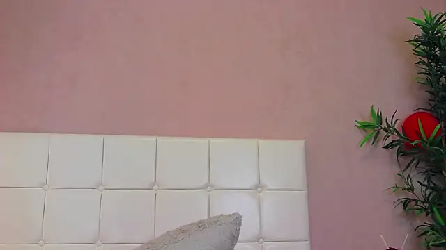 TracyCarys online show from April 2026 07:45:01 AM