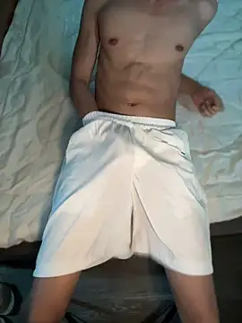 TuanTrankkk online show from May 2026 08:50:01 AM