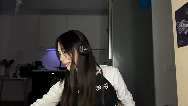 Elizabetswan online show from April 2026 07:31:02 PM