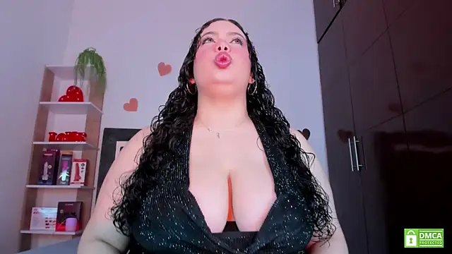 Snapshot of Blair_Curvy chatting on July 2026 12:39:01 PM Blair Curvy online show from July 2026 12:39:01 PM