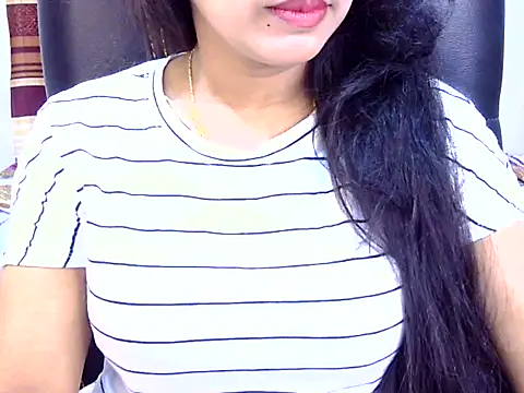 Noor Zarin online show from May 2026 06:39:01 PM
