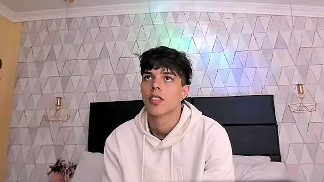 Snapshot of DamiaanXx chatting on April 2026 12:56:01 PM DamiaanXx online show from April 2026 12:56:01 PM