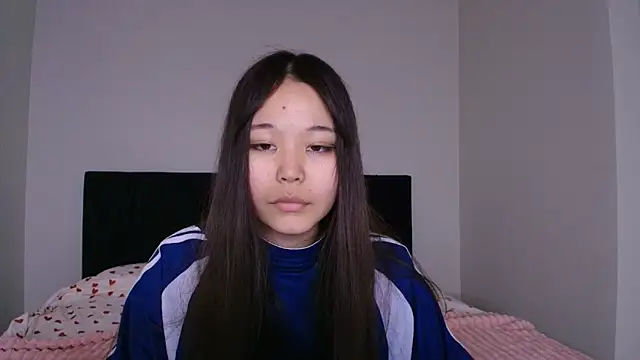 sayanim0 online show from April 2026 01:36:01 PM