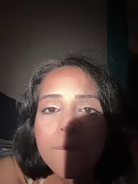 MiaKittyx0 online show from April 2026 10:22:01 PM