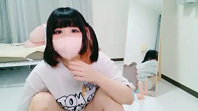 RAIMU CHAN online show from April 2026 02:18:02 PM