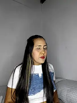 Paulina 06 online show from June 2026 08:03:02 PM