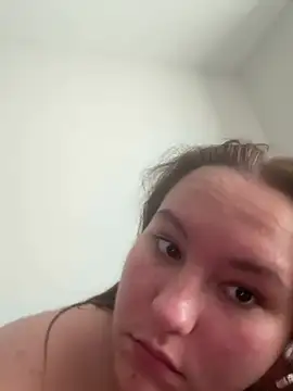 Hollpopss online show from April 2026 01:05:02 PM