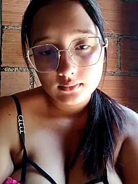 naughty girl hot  online show from April 2026 03:18:02 PM