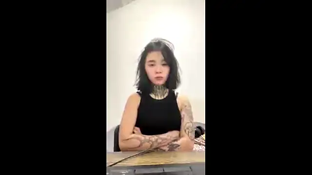 Juliou  online show from April 2026 11:11:02 PM