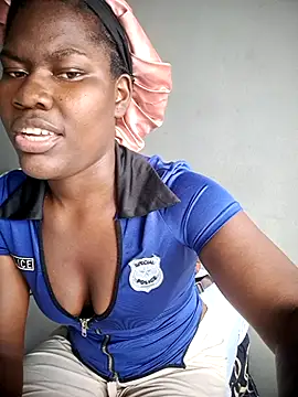 Snapshot of cutierany20 chatting on April 2026 11:22:02 AM cutierany20 online show from April 2026 11:22:02 AM