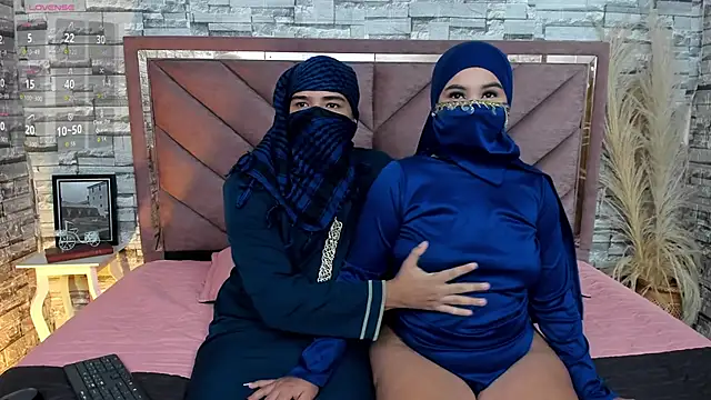 Snapshot of Dalila_and_Khaled chatting on April 2026 05:52:02 PM Dalila and Khaled online show from April 2026 05:52:02 PM