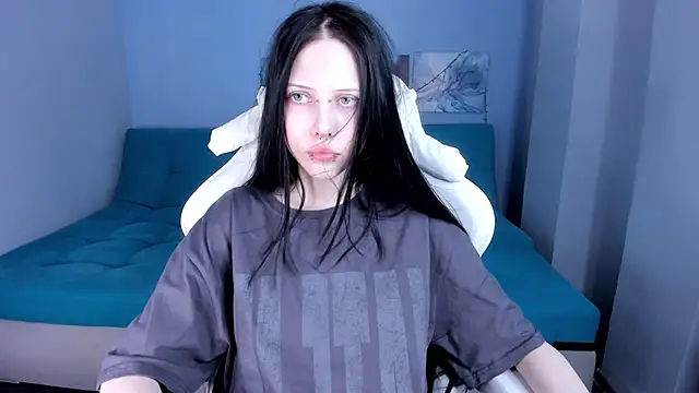 Snapshot of SugarBunny18 chatting on July 2026 05:08:01 AM SugarBunny18 online show from July 2026 05:08:01 AM