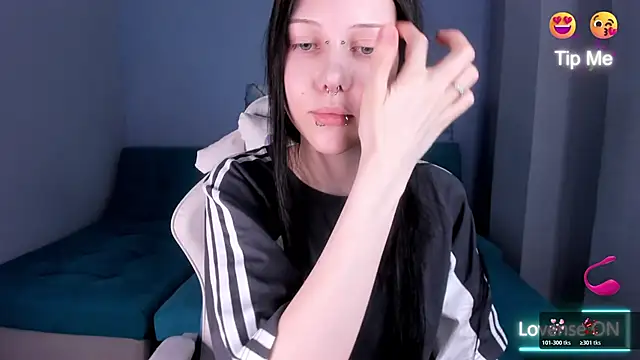 SugarBunny18 online show from June 2026 03:51:01 AM