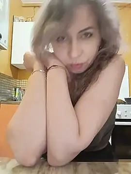 TaynaSecret online show from May 2026 08:41:01 PM
