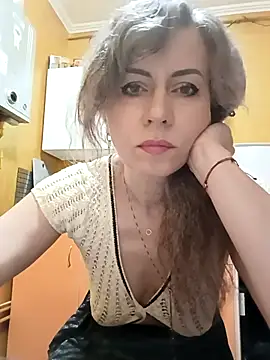 TaynaSecret online show from April 2026 09:19:01 PM