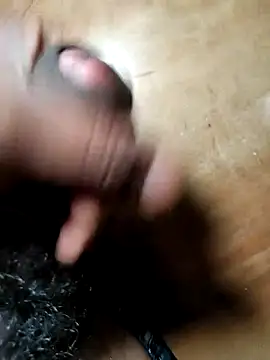 smalldick691333 online show from April 2026 06:33:02 PM