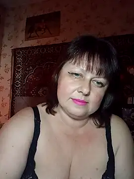 Snapshot of AuroKaria chatting on April 2026 01:02:02 PM AuroKaria online show from April 2026 01:02:02 PM