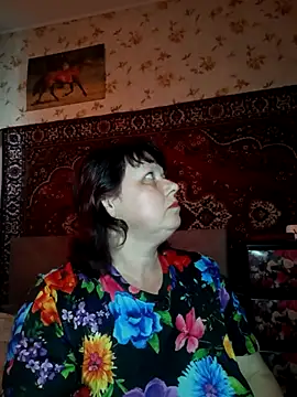 Snapshot of AuroKaria chatting on April 2026 08:21:02 AM AuroKaria online show from April 2026 08:21:02 AM