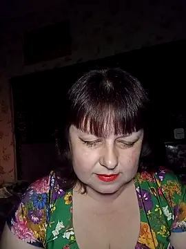 Snapshot of AuroKaria chatting on April 2026 06:15:01 PM AuroKaria online show from April 2026 06:15:01 PM
