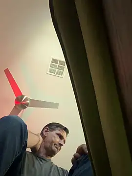 stokeyd44 online show from April 2026 08:01:02 PM